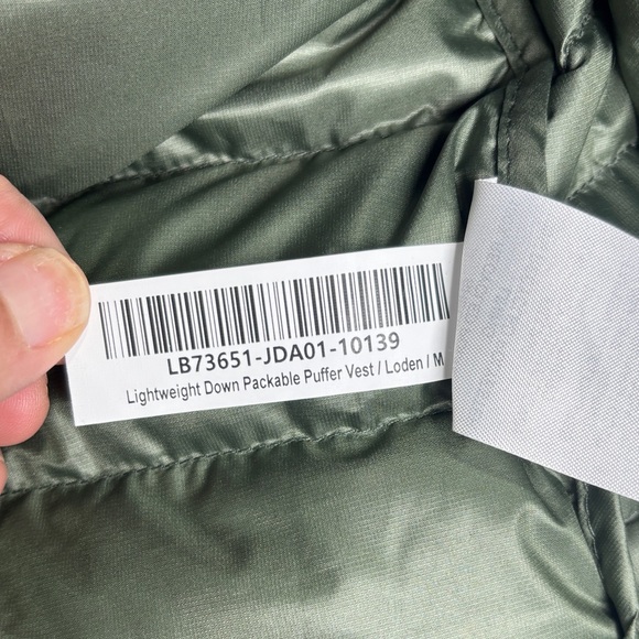 Quince Lightweight Down Packable Puffer Vest - Picture 6 of 9